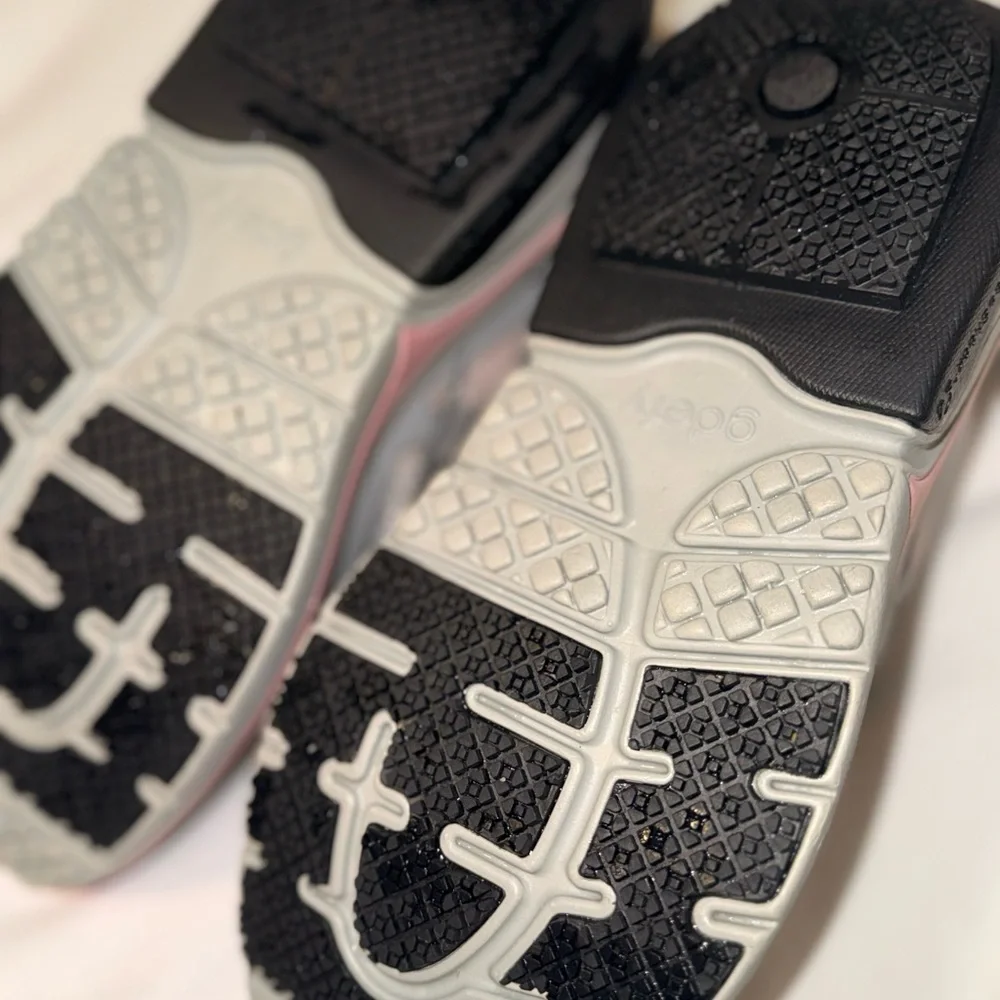 Gravity Defyer Gdefy Women’s Walking Shoes Size 9 Gray Pink Orthopedic - Picture 9 of 11